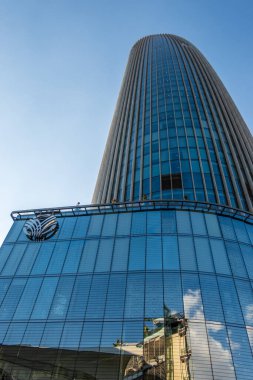 Amman, Ürdün - 12 Kasım 2024: Başkentin kuzeyindeki Adbali Alışveriş Merkezi yakınlarındaki Amman Rotana Oteli
