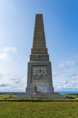 Charles Pelham 'ın anısına, Yarborough Kontu Sandown Iow' un üzerindeki burunda.