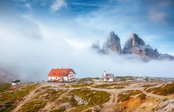 Great Foggy View National Park Tre Cime Lavaredo Rifugio Locatelli — Stock Photo, Image
