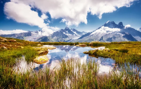 Views Mont Blanc Glacier Lac Blanc Popular Tourist Attraction Picturesque — Stock Photo, Image