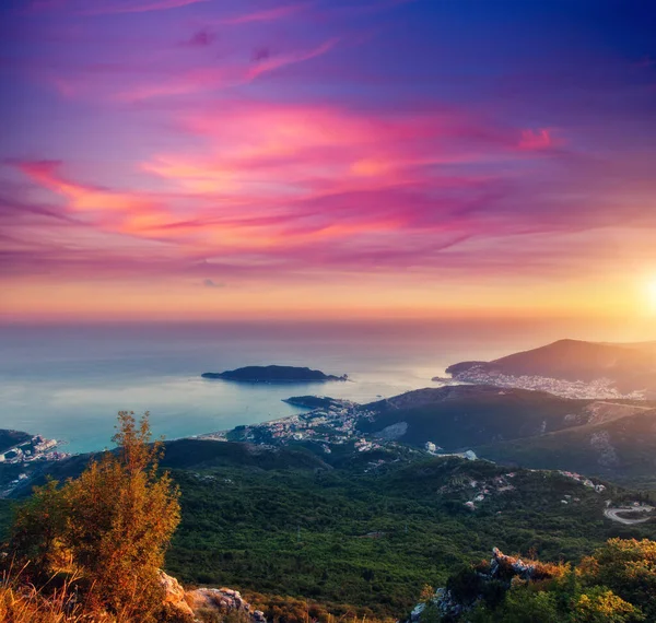 Uitzicht Vanuit Lucht Adriatische Zee Prachtige Budva Riviera Dramatische Prachtige Rechtenvrije Stockfoto's
