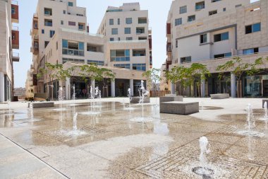 Sliema şehrinin çarpıcı görüntüsü. Malta adası, Avrupa. Muhteşem bir gün ve resim gibi bir manzara. Popüler turist eğlencesi. Güzellik dünyası. 