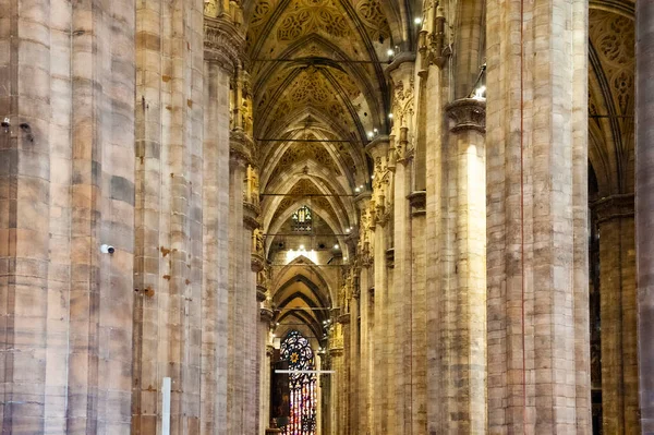 Wnętrze Katedry Mediolanie Lub Duomo Milano Wielki Kościół Katolicki Obiekt — Zdjęcie stockowe