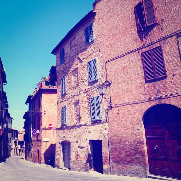 Σοκάκι Του Στη Χαρακτηριστική Ιταλική Μεσαιωνική Πόλη Στην Τοσκάνη Instagram — Φωτογραφία Αρχείου
