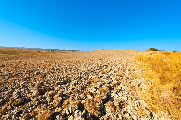 Sonbahar Sürülmüş Tepede Toskana Talya Sürülmüş Tarım Arazisi — Stok fotoğraf