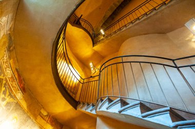 İtalya, Bergamo 'daki Colleoni Şapeli' nde fantastik merdiven.