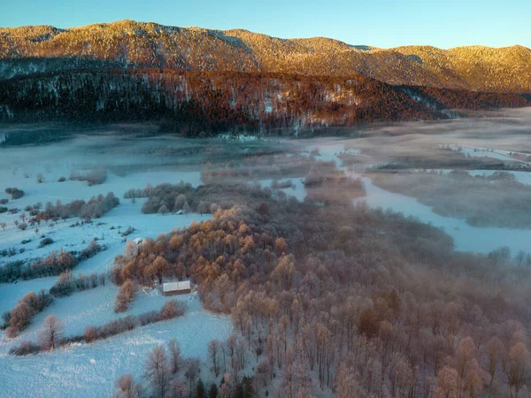 Beautiful View Nature Scene Frozen River Trees Aerial View Rural Rechtenvrije Stockfoto's