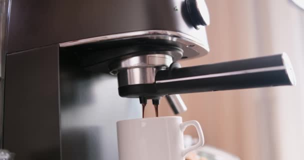 Homeespresso Making Pouring Coffee Stream Machine Cup — Video Stock