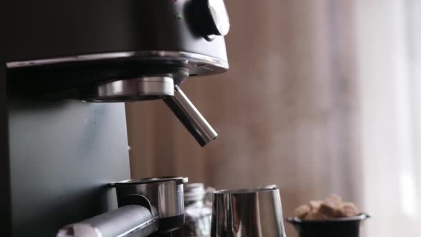 Closeup Slow Motion Purging Steam Wand Coffee Machine — Vídeo de Stock