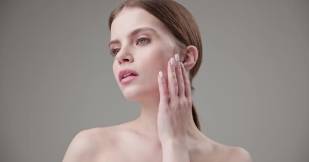 Frumusețe Sănătate Cosmetice Terapie Îmbătrânire Concept Îngrijire Pielii Tinere Brunetă — Videoclip de stoc