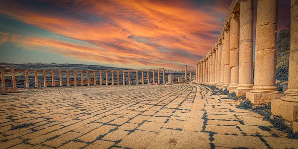 Colonnade Oude Stad Jerash Jordanië — Stockfoto
