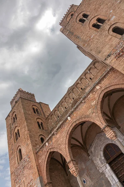 Cefalu Katedrali Aşağıdan Manzara Sicilya — Stok fotoğraf
