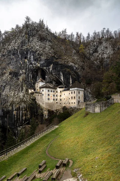 View Predjama Castle Slovenia — Stock Photo, Image