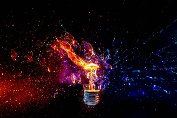 Έκρηξη Ηλεκτρικής Λάμπας Βολφραμίου Μαύρο Φόντο — Φωτογραφία Αρχείου