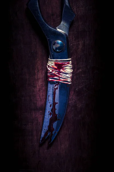 Антикварні Ножиці Пов Язані Крові Дерев Яному Фоні — стокове фото