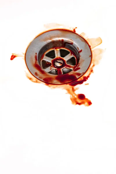 血液に浸したシンクドレインの背景 — ストック写真