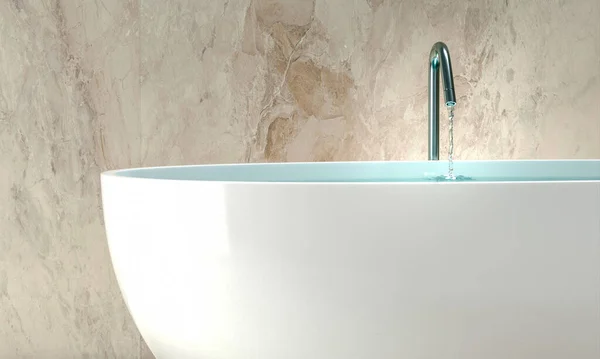 수돗물에서 나오는 현대식 욕조의 — 스톡 사진