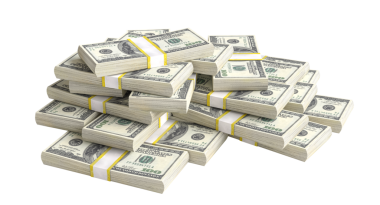 Saydam arka planda küçük bir dağ oluşturan yığınla dolar banknotları 3D