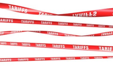 Kırmızı gümrük vergisi bariyerleri şeffaf arkaplanda erişimi kısıtlıyor