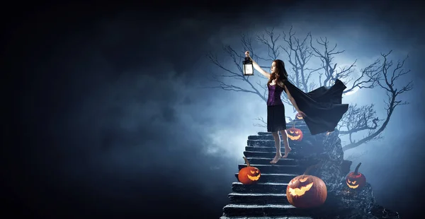 Vacker Ung Kvinna Häxhatt Och Dräkt Halloween Konst Design Blandade — Stockfoto