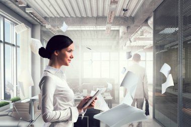 Çağdaş iş konsepti. Karışık ortam