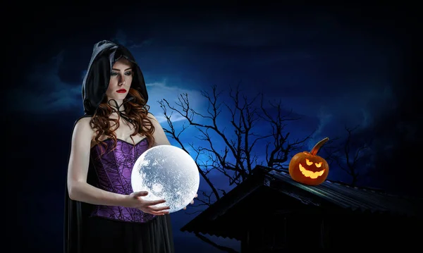 Mooie Jonge Vrouw Heksen Hoed Kostuum Halloween Kunst Ontwerp Gemengde — Stockfoto