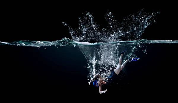 Professionele Vrouwelijke Zwemmer Gemengde Media — Stockfoto