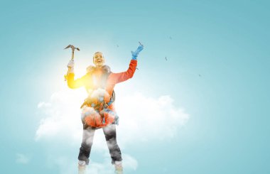 Kadın gezgin, dünya konseptini keşfediyor. Karışık ortam