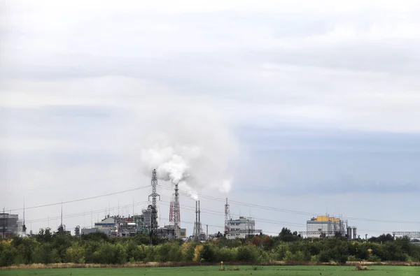 Luchtverontreiniging Door Schoorstenen Van Een Fabriek Chemische Industrie Rooksmog Emissies — Stockfoto
