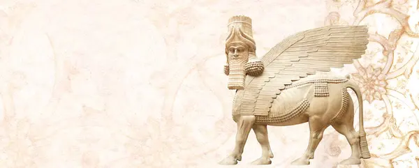 スタッコテクスチャ 古代の彫刻された装飾品 ラマスーの石像を背景にしたグラウンジ アッシリアの保護神を持つ水平な旗 人間の頭の翼の雄牛 テキストのスペースをコピーする — ストック写真