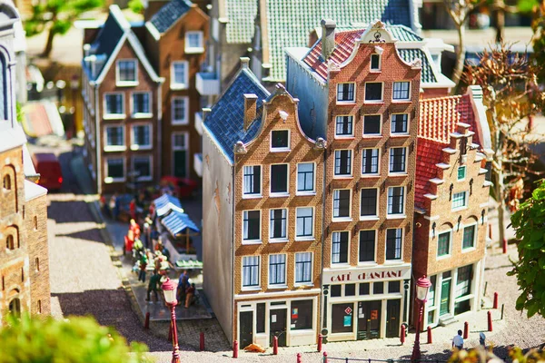 Hague Alankomaat Huhtikuu 2022 Vanhojen Hollantilaisten Talojen Mallit Madurodamin Miniatyyripuistossa — kuvapankkivalokuva