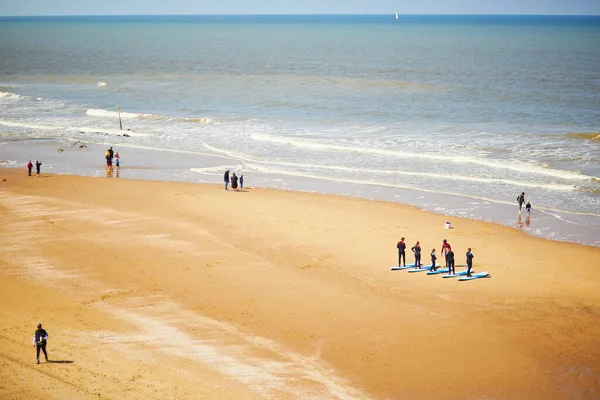 Гага Нидерланды Апреля 2022 Года Люди Наслаждающиеся Прогулками Пляжу Схевенхеле — стоковое фото