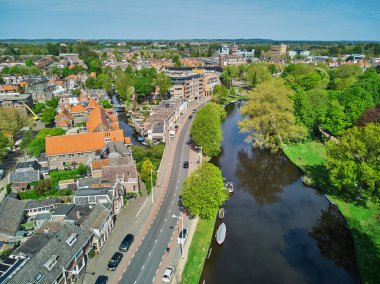 Alkmaar 'ın tarihi merkezinin hava aracı görüntüsü, Kuzey Hollanda, Hollanda