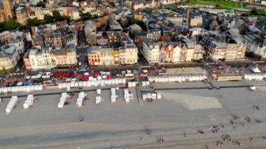 Mers-les-Bains, Somme, Fransa 'nın Hauts-de-France departmanının resimli panoramik manzarası