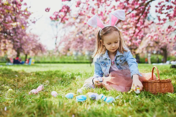 Preschooler Girl Wearing Bunny Ears Playing Egg Hunt Easter Child —  Fotos de Stock