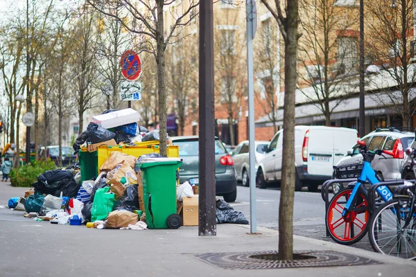 Párizs Franciaország Március 2023 Zűrös Utcák Tele Kukákkal Binman Sztrájk — Stock Fotó