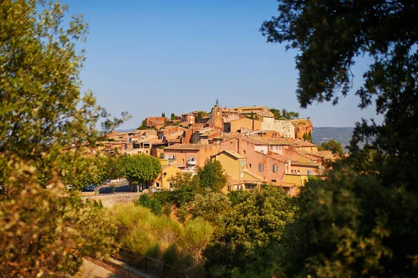 Scenic View Roussillon Provence France Roussillon Known Its Large Ochre — Foto de Stock