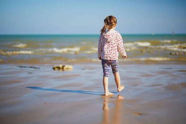 Preschooler Girl Having Fun Sand Beach Atlantic Coast Normandy France — Stok Foto