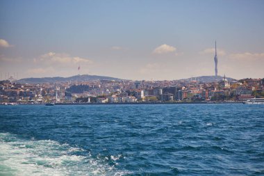 İstanbul, Türkiye 'de İstanbul Boğazı' ndan manzaralı şehir manzarası