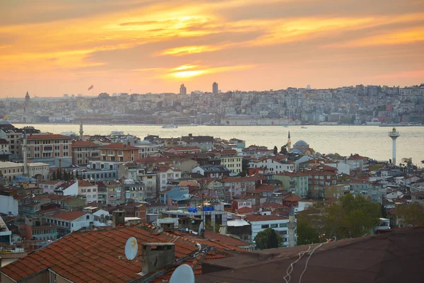 Vista Panorámica Del Distrito Uskudar Lado Asiático Estambul Turquía Con — Foto de Stock