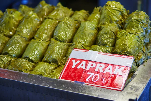 Traubenblätter Auf Dem Straßenmarkt Bezirk Uskudar Asiatische Seite Von Istanbul — Stockfoto