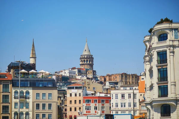 Stanbul Türkiye Galata Kulesi Şehir Çatıları Olan Şehir Manzarası — Stok fotoğraf