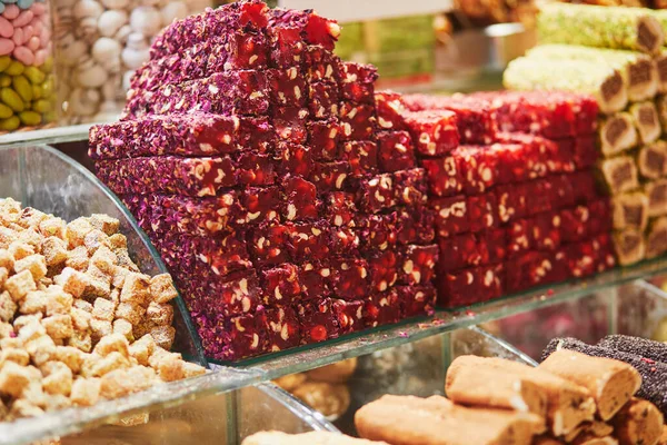 Auswahl Türkischen Köstlichkeiten Auf Dem Ägyptischen Basar Oder Gewürzbasar Einem — Stockfoto