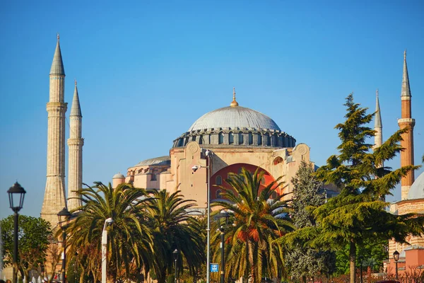 Naturskön Utsikt Över Hagia Sophias Stora Moské Istanbul Turkiet — Stockfoto