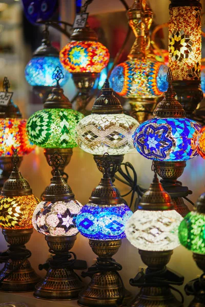Selección Lámparas Turcas Colores Bazar Egipcio Bazar Especias Uno Los Fotos de stock libres de derechos