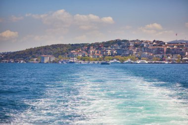 İstanbul, Türkiye 'de İstanbul Boğazı' ndan manzaralı şehir manzarası