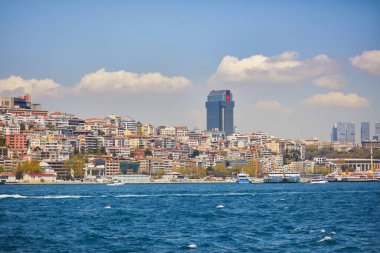 İstanbul, Türkiye 'de İstanbul Boğazı' ndan manzaralı şehir manzarası