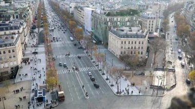 Paris 'in havadan panoramik manzarası, Fransa Champs Elysees caddesi ile sonbahar günü