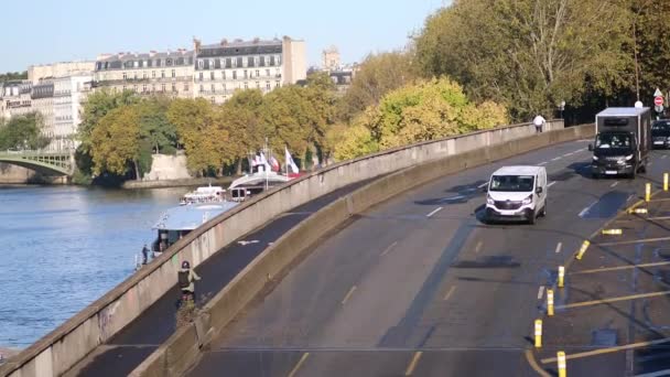 Paris Frankreich Oktober 2023 Autos Auf Der Seine Paris Frankreich — Stockvideo
