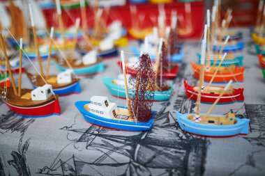 Helsinki, Finlandiya 'da küçük ahşap tekne seçimi